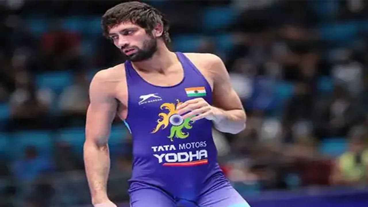 Tokyo Olympics: पुरुष फ्रीस्टाइल कुश्ती में रवि दहिया की शानदार जीत, सेमीफाइनल में बनाई जगह Tokyo Olympics: पुरुष फ्रीस्टाइल कुश्ती में रवि दहिया की शानदार जीत, सेमीफाइनल में बनाई जगह