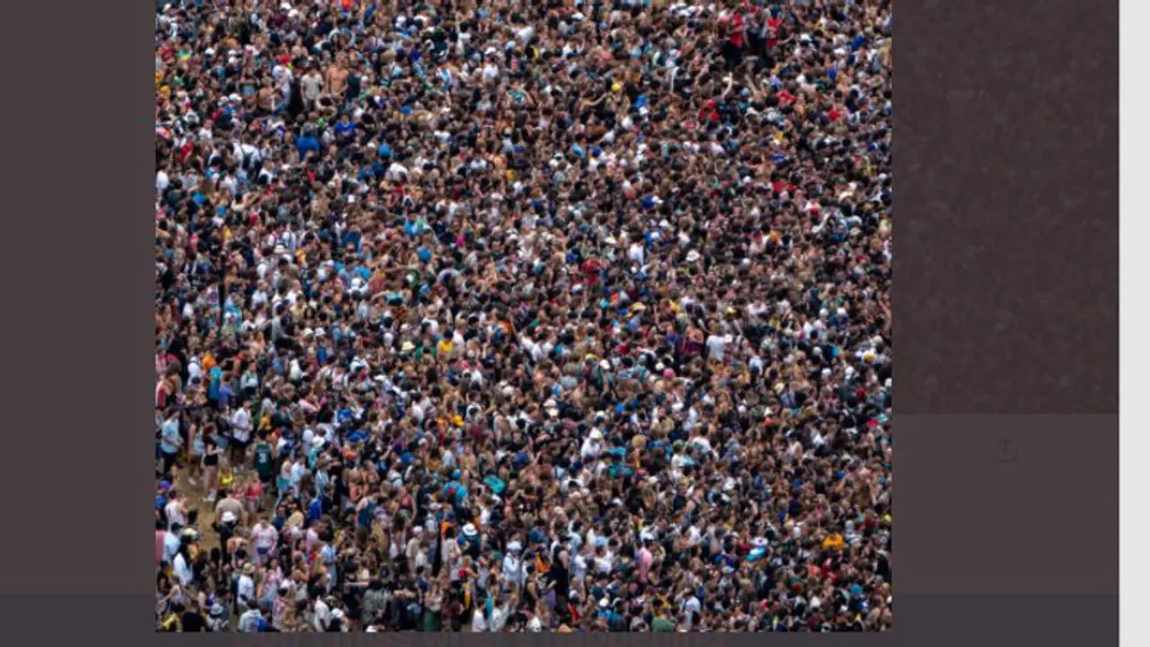 Crowd at Chicago's Lollapalooza festival go maskless, no social distancing; netizens call it 'worst nightmare' Crowd at Chicago's Lollapalooza festival go maskless, no social distancing; netizens call it 'worst nightmare'