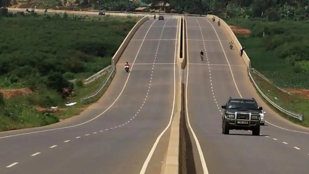 Electric vehicle को चार्ज करने की झंझट होगी खत्म, सड़क पर दौड़ते ही Charge हो जाएगा वाहन, देखें गजब टेक्नालॉजी Electric vehicle को चार्ज करने की झंझट होगी खत्म, सड़क पर दौड़ते ही Charge हो जाएगा वाहन, देखें गजब टेक्नालॉजी