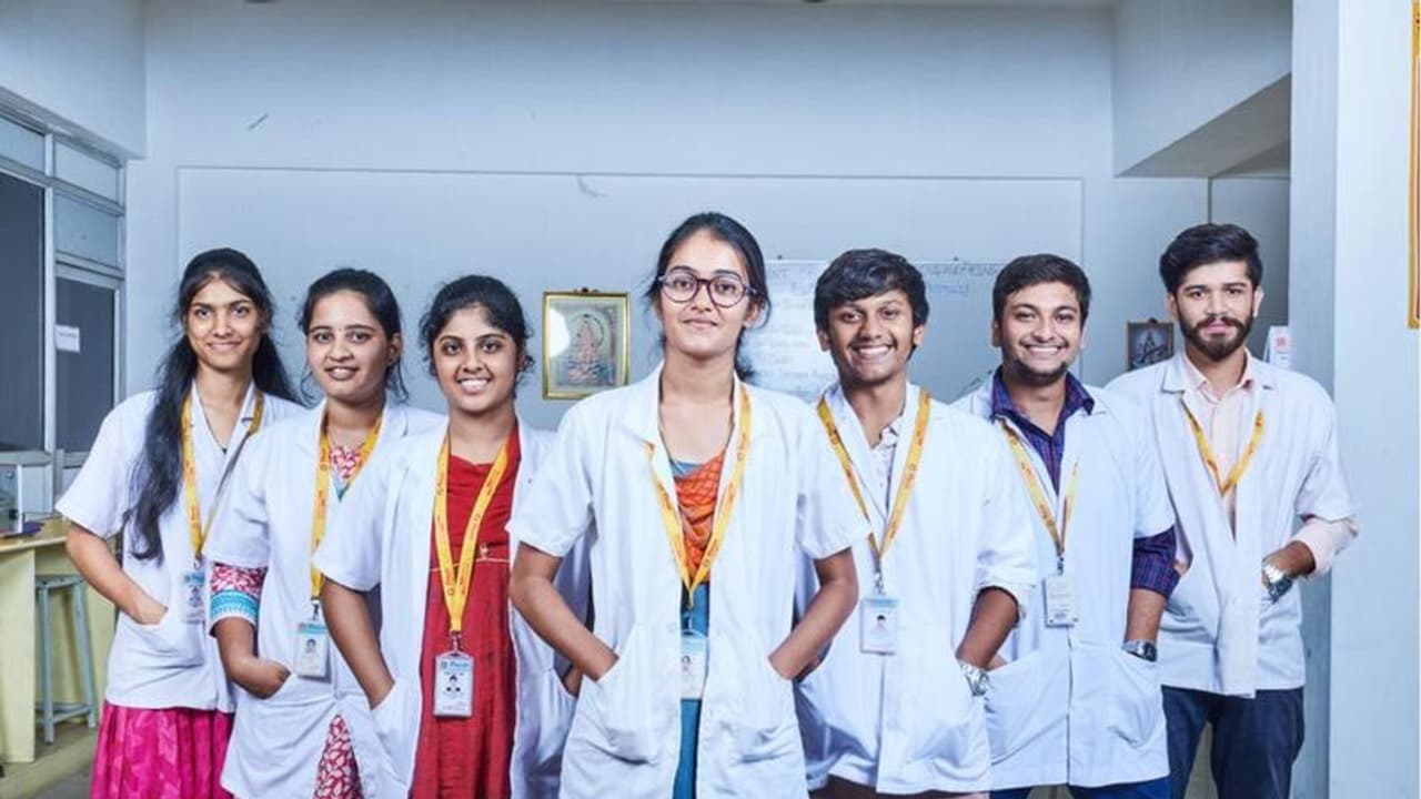 IBM உடன் புரிந்துணர்வு ஒப்பந்தம் போட்ட BIHER! செயற்கை நுண்ணறிவு, சைபர் பாதுகாப்பு, தரவு பகுப்பாய்வு படிப்புகள் IBM உடன் புரிந்துணர்வு ஒப்பந்தம் போட்ட BIHER! செயற்கை நுண்ணறிவு, சைபர் பாதுகாப்பு, தரவு பகுப்பாய்வு படிப்புகள்