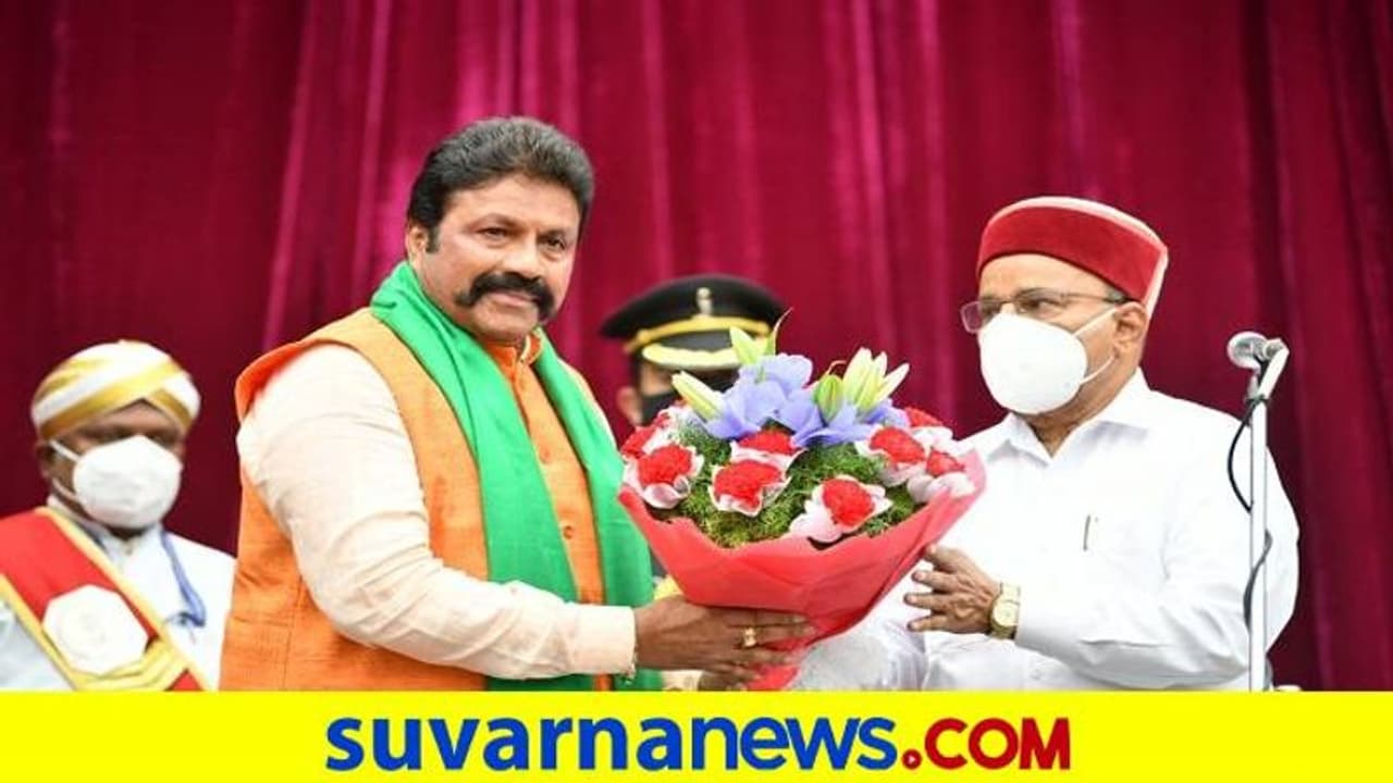 2ನೇ ಬಾರಿಗೆ ಮಂತ್ರಿಯಾದ ಬಿ.ಸಿ. ಪಾಟೀಲ್ 2ನೇ ಬಾರಿಗೆ ಮಂತ್ರಿಯಾದ ಬಿ.ಸಿ. ಪಾಟೀಲ್