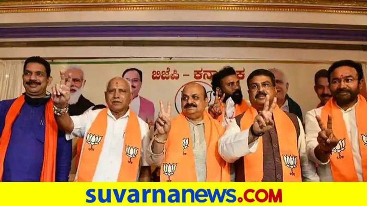 ಐದಾರು ತಿಂಗಳ ಬಳಿಕ ಗಡ್ಡಧಾರಿ ವ್ಯಕ್ತಿ ಸಿಎಂ: ಗೊರವಯ್ಯ ಹೇಳಿದ್ದಿಷ್ಟು ಐದಾರು ತಿಂಗಳ ಬಳಿಕ ಗಡ್ಡಧಾರಿ ವ್ಯಕ್ತಿ ಸಿಎಂ: ಗೊರವಯ್ಯ ಹೇಳಿದ್ದಿಷ್ಟು