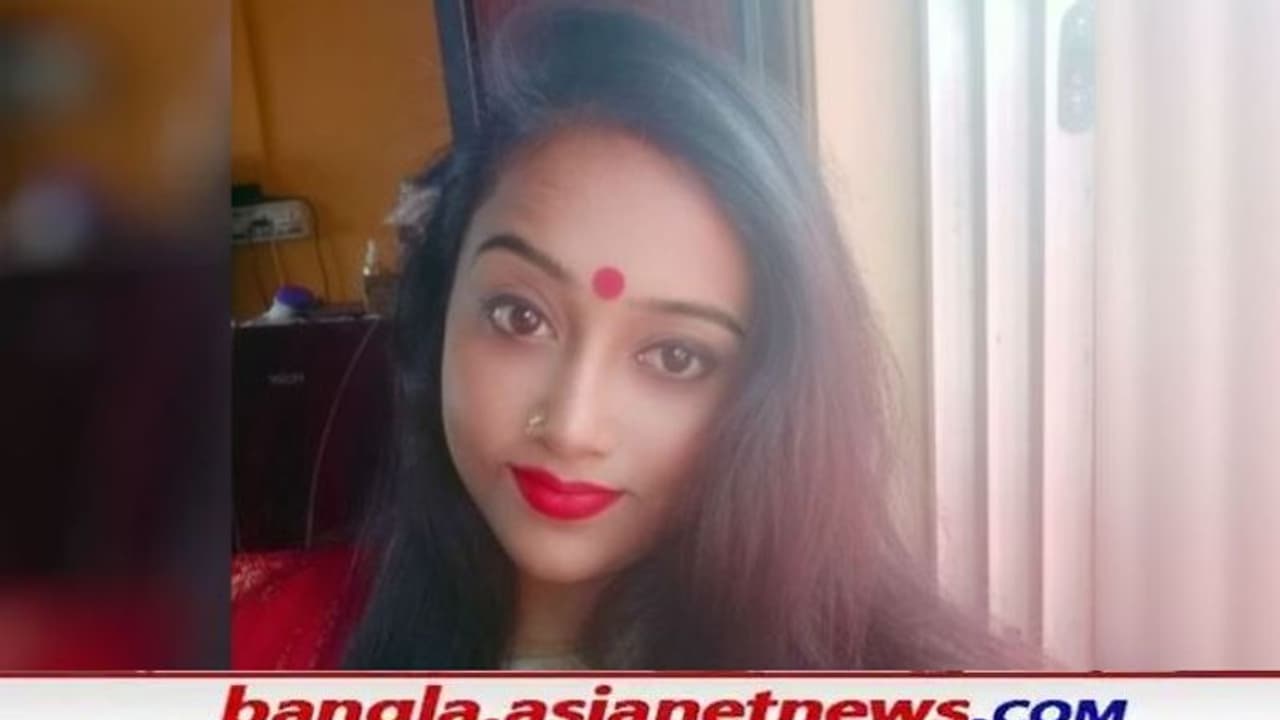 ইতিহাসে ফার্স্ট ক্লাস পেয়েও NRS এ ডোমের চাকরিতে আবেদন, দৃষ্টিকোণ বদলালো শিবপুরের স্বর্ণালি ইতিহাসে ফার্স্ট ক্লাস পেয়েও NRS এ ডোমের চাকরিতে আবেদন, দৃষ্টিকোণ বদলালো শিবপুরের স্বর্ণালি