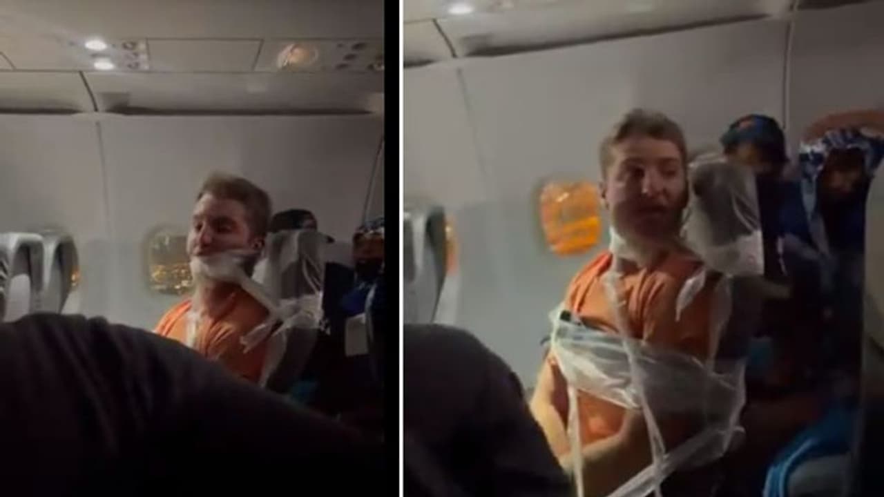 अमीर बाप का छिछोरा बेटा: flight में लेडी अटेंडर को देखकर करने लगा ऊट पटांग हरकतें; Video देखिए, फिर क्या हुआ अमीर बाप का छिछोरा बेटा: flight में लेडी अटेंडर को देखकर करने लगा ऊट पटांग हरकतें; Video देखिए, फिर क्या हुआ