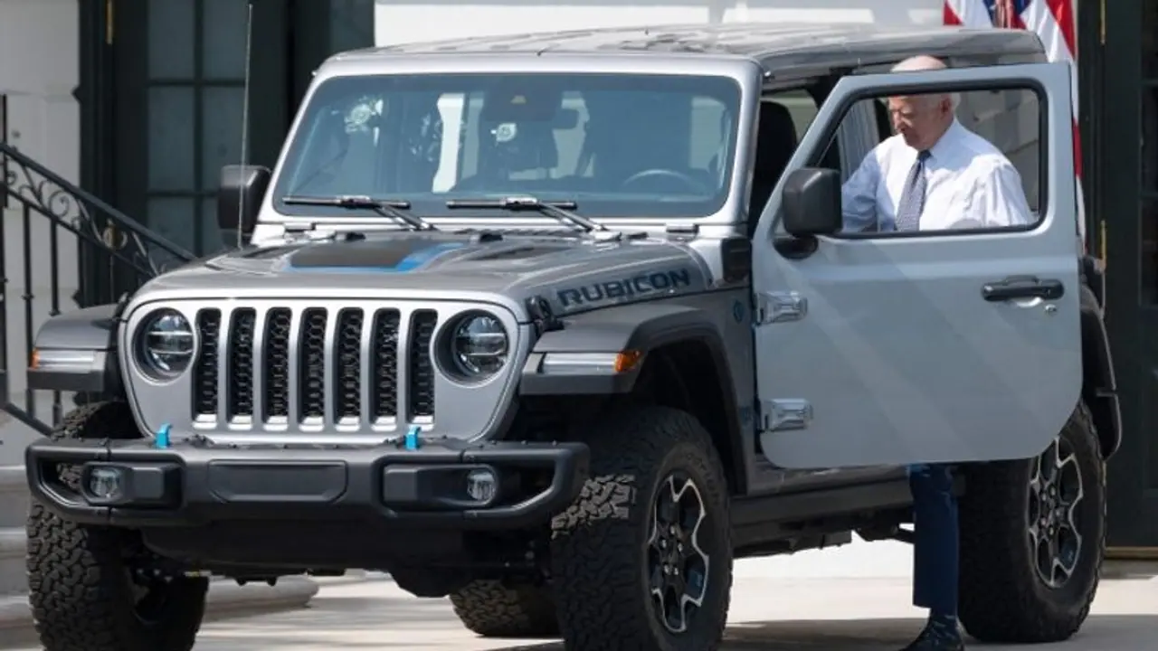 When Joe Biden drove a Jeep Wrangler around White House When Joe Biden drove a Jeep Wrangler around White House