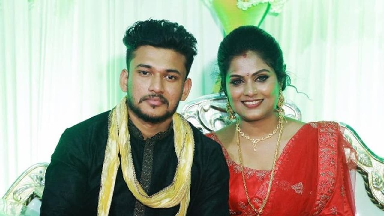 അർജുനെതിരെ ഭാര്യ അമലയുടെ മൊഴിയുണ്ടെന്ന് കസ്റ്റംസ്; ജാമ്യാപേക്ഷ വിധി പറയാൻ മാറ്റി അർജുനെതിരെ ഭാര്യ അമലയുടെ മൊഴിയുണ്ടെന്ന് കസ്റ്റംസ്; ജാമ്യാപേക്ഷ വിധി പറയാൻ മാറ്റി