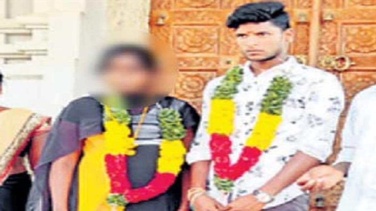 యువతికి ప్రేమవల.. ఒకసారి అబార్షన్, రెండోసారీ గర్భవతి కావడంతో పెళ్లి...తీరా పాప పుట్టాక... యువతికి ప్రేమవల.. ఒకసారి అబార్షన్, రెండోసారీ గర్భవతి కావడంతో పెళ్లి...తీరా పాప పుట్టాక...