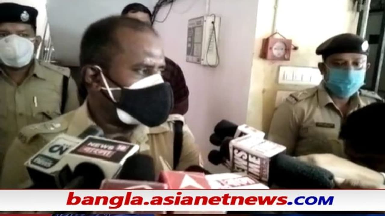 গায়ে কাটা দাগ, মুখে চাপা বালিশ অভিজাত আবাসনে বৃদ্ধ দম্পতির রহস্যমৃত্যু