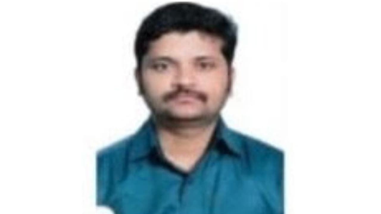 സൗദിയില് മരിച്ച മലയാളിയുടെ മൃതദേഹം നാട്ടില് എത്തിച്ച് സംസ്കരിച്ചു സൗദിയില് മരിച്ച മലയാളിയുടെ മൃതദേഹം നാട്ടില് എത്തിച്ച് സംസ്കരിച്ചു