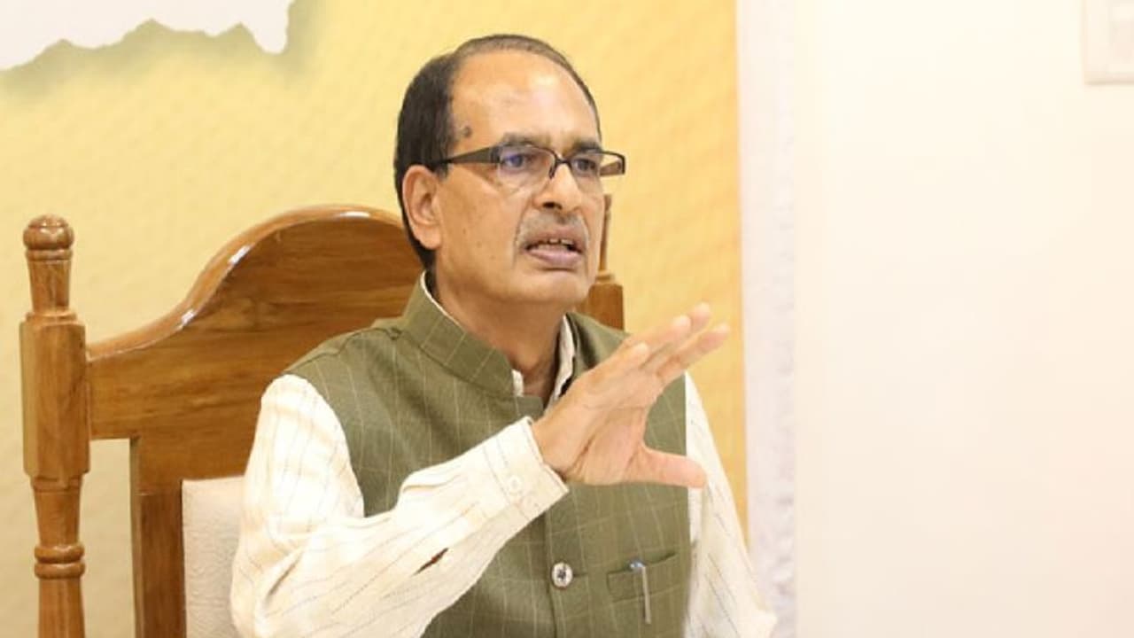 MP में नहीं थम रही बारिश से तबाही, CM शिवराज ने सुनाया ऐसा फरमान कि कलेक्टर SP को पड़ गए लेने के देने MP में नहीं थम रही बारिश से तबाही, CM शिवराज ने सुनाया ऐसा फरमान कि कलेक्टर SP को पड़ गए लेने के देने