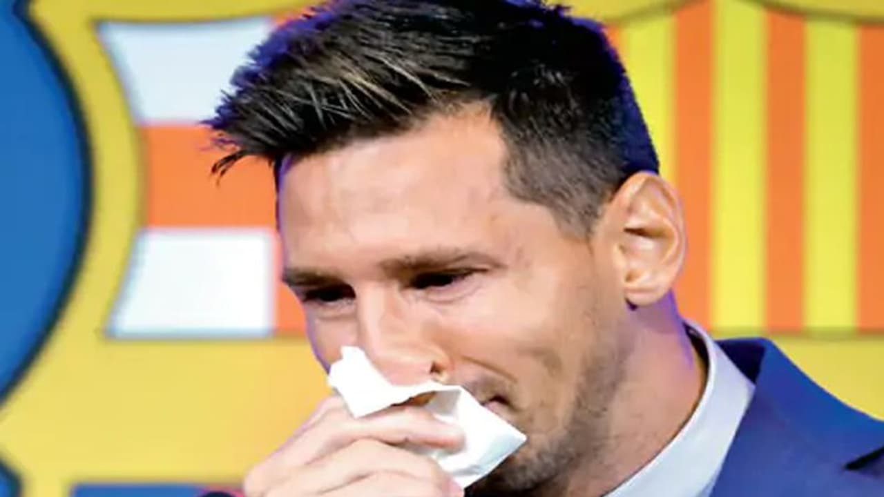 మెస్సీ వాడి, పాడేసిన టిష్యూ అమ్మాకానికి పెట్టేశాడు... ధర ఎంతో తెలిస్తే... మెస్సీ వాడి, పాడేసిన టిష్యూ అమ్మాకానికి పెట్టేశాడు... ధర ఎంతో తెలిస్తే...