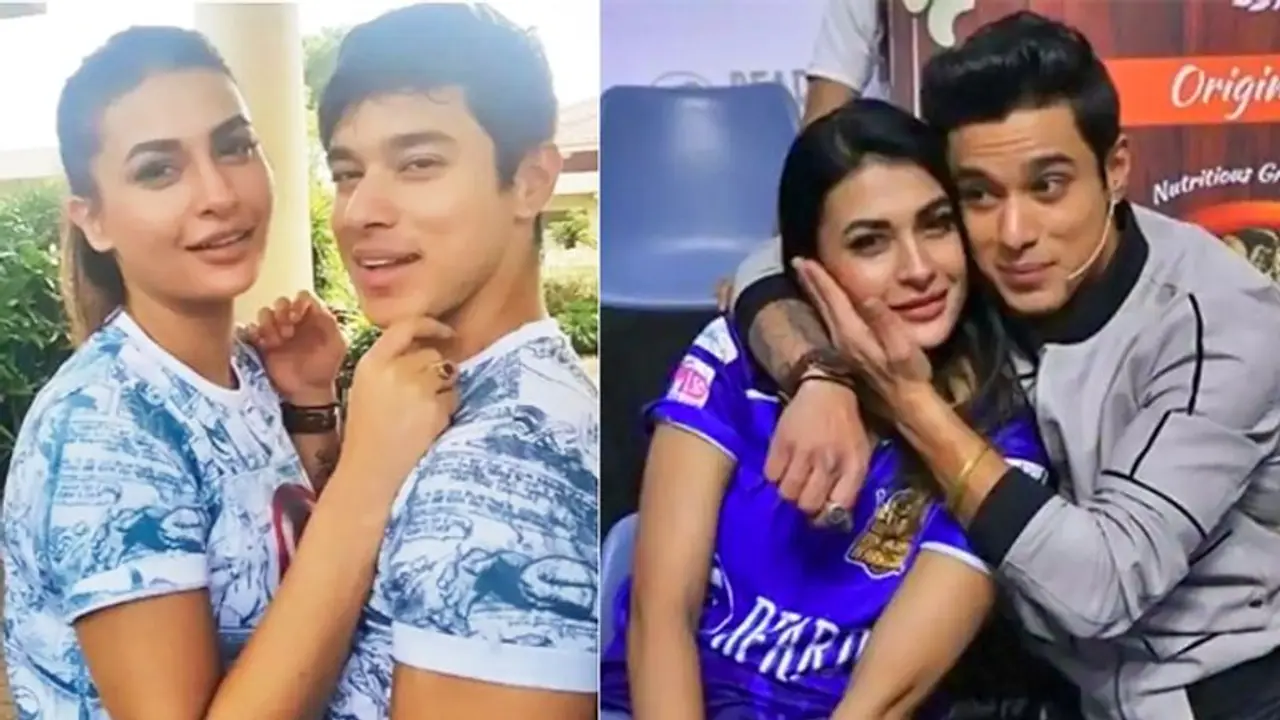 कभी Bigg Boss के इस कंटेस्टेंट संग रिलेशन में थीं पवित्रा पुनिया, अब बोला मैं उसे खुद इस शख्स को सौंप दूंगा कभी Bigg Boss के इस कंटेस्टेंट संग रिलेशन में थीं पवित्रा पुनिया, अब बोला मैं उसे खुद इस शख्स को सौंप दूंगा