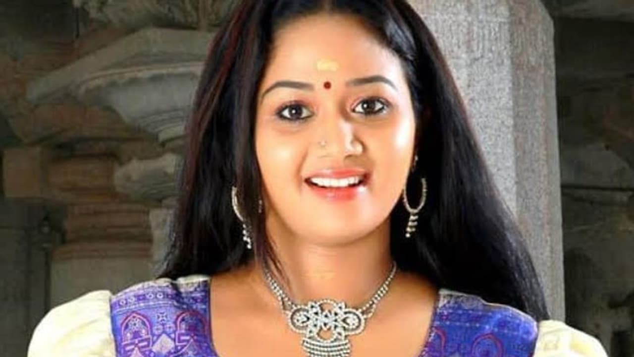 അതിജീവനത്തിന്റെ രാജകുമാരി, പലതവണ ഫീനിക്സ് പക്ഷിയെ പോലെ പറന്നുയർന്ന ശരണ്യ അതിജീവനത്തിന്റെ രാജകുമാരി, പലതവണ ഫീനിക്സ് പക്ഷിയെ പോലെ പറന്നുയർന്ന ശരണ്യ