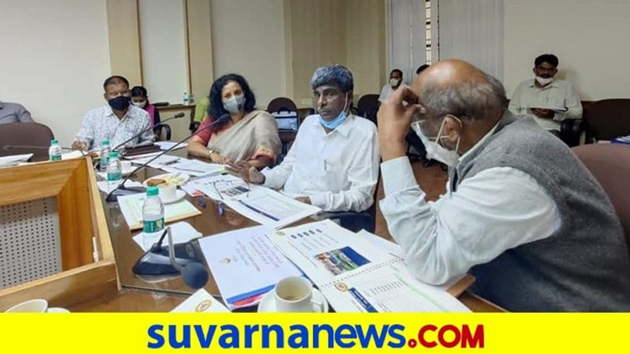 ಮೊದಲ ಸಭೆಯಲ್ಲೇ ಸಿಹಿ ಸುದ್ದಿ ನೀಡಿದ ಸಚಿವ ಕೋಟ ಶ್ರೀನಿವಾಸ ಪೂಜಾರಿ ಮೊದಲ ಸಭೆಯಲ್ಲೇ ಸಿಹಿ ಸುದ್ದಿ ನೀಡಿದ ಸಚಿವ ಕೋಟ ಶ್ರೀನಿವಾಸ ಪೂಜಾರಿ