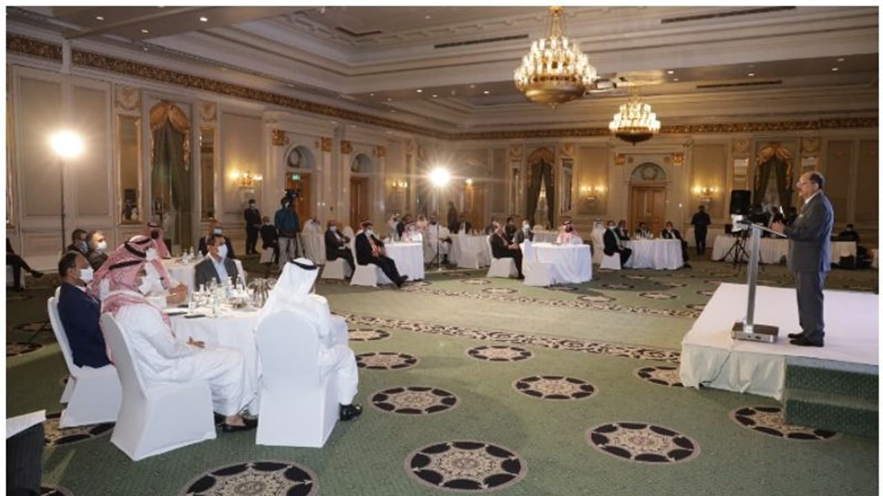 സൗദിയിലെ ഇന്ത്യൻ സ്കൂളുകൾ ഉടൻ തുറക്കുമെന്ന് ഇന്ത്യൻ അംബാസഡർ സൗദിയിലെ ഇന്ത്യൻ സ്കൂളുകൾ ഉടൻ തുറക്കുമെന്ന് ഇന്ത്യൻ അംബാസഡർ