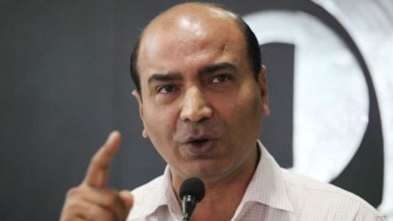 ബ്രിട്ടീഷ് കാലത്തെ നിയമങ്ങൾ റദ്ദാക്കാൻ ആവശ്യപ്പെട്ട് പ്രകടനം; ബിജെപി നേതാവ് അശ്വനി ഉപാദ്ധ്യായ അറസ്റ്റിൽ ബ്രിട്ടീഷ് കാലത്തെ നിയമങ്ങൾ റദ്ദാക്കാൻ ആവശ്യപ്പെട്ട് പ്രകടനം; ബിജെപി നേതാവ് അശ്വനി ഉപാദ്ധ്യായ അറസ്റ്റിൽ