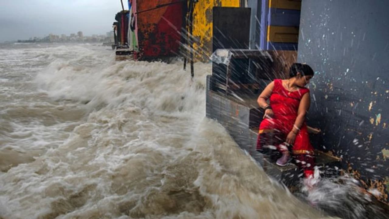 Climate Change Report: জলবায়ু পরিবর্তনের বিপদ ভারতের সামনে, ১২টি এলাকা তলিয়ে যাবে সমুদ্রগর্ভে Climate Change Report: জলবায়ু পরিবর্তনের বিপদ ভারতের সামনে, ১২টি এলাকা তলিয়ে যাবে সমুদ্রগর্ভে
