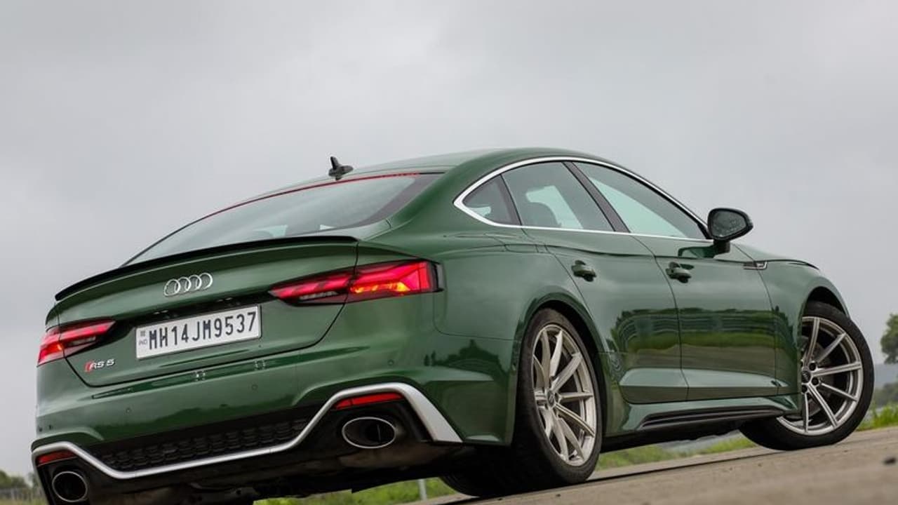 Singer KK Audi : ഒരു കോടിയുടെ ജര്‍മ്മന്‍ വണ്ടി സ്വന്തമാക്കി ഈ പിന്നണി ഗായകന്‍!