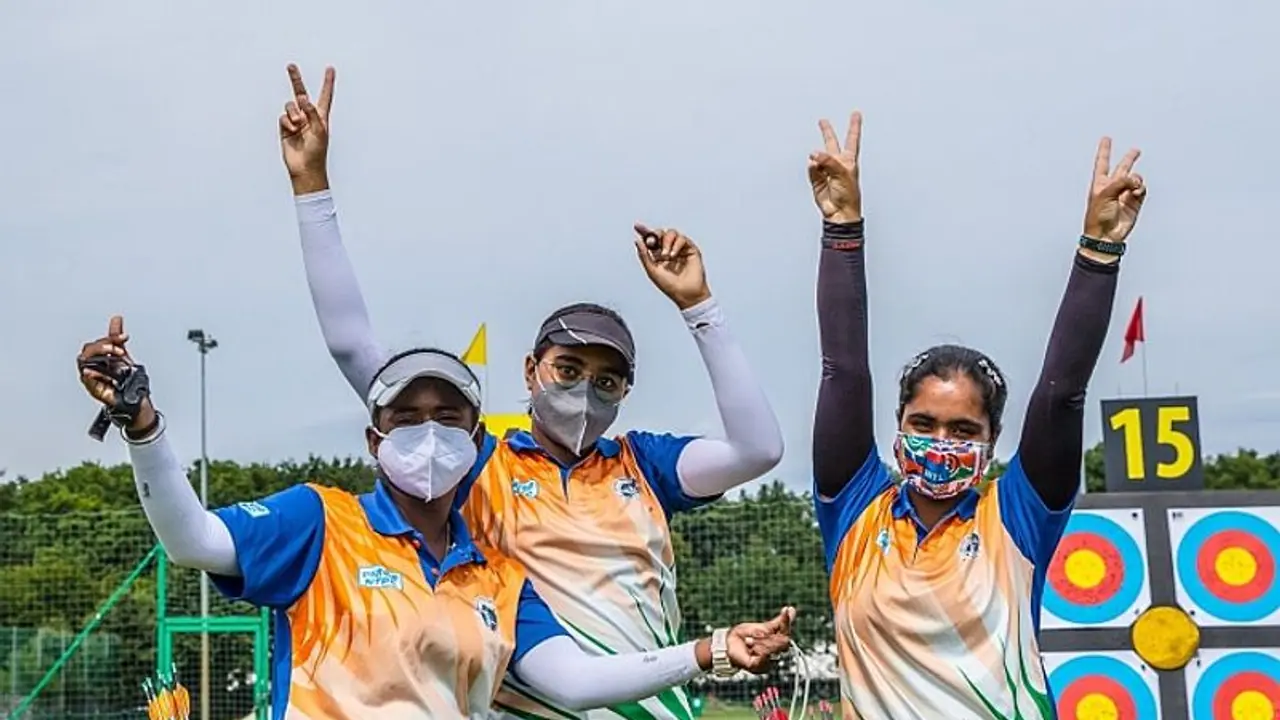 Teenage Indian archers smash two world records in one day