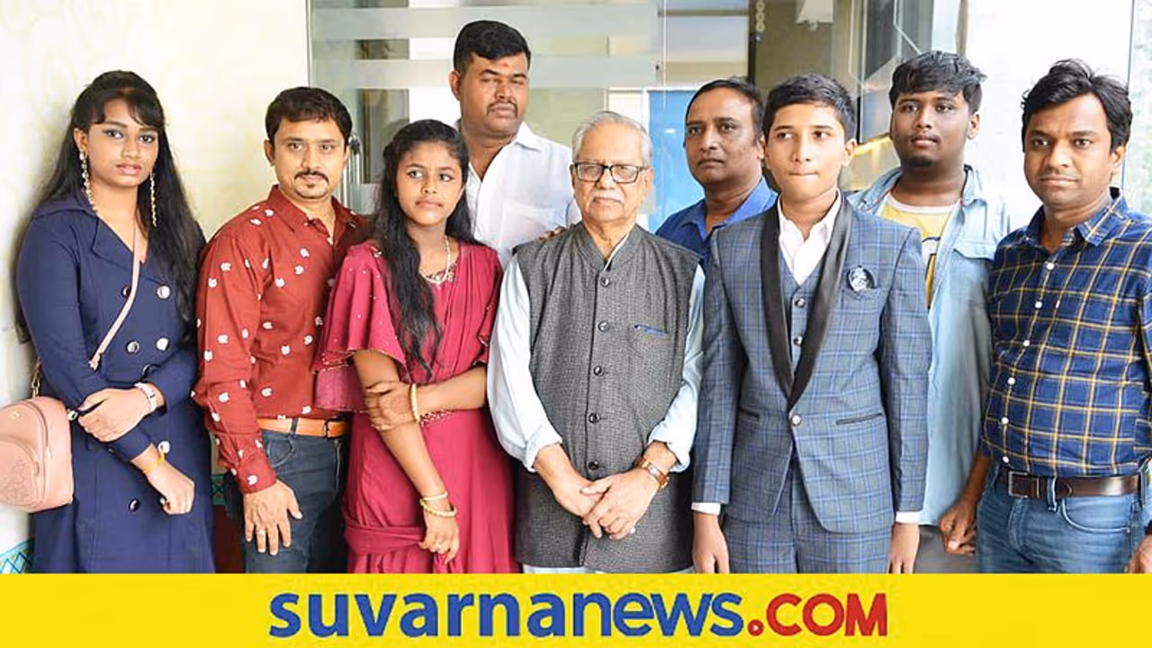 ಕವಿ ದೊಡ್ಡ ರಂಗೇಗೌಡರ ಹಾರುವ ಹಂಸಗಳು ಚಿತ್ರ ಬಿಡುಗಡೆ ಕವಿ ದೊಡ್ಡ ರಂಗೇಗೌಡರ ಹಾರುವ ಹಂಸಗಳು ಚಿತ್ರ ಬಿಡುಗಡೆ