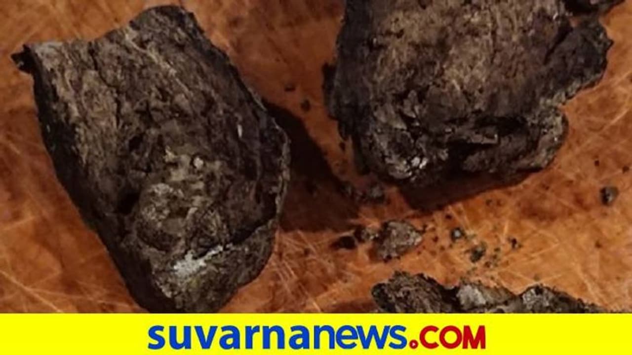 ಬೆಂಗ್ಳೂರಲ್ಲಿ 80 ಕೋಟಿ ಮೌಲ್ಯದ ತಿಮಿಂಗಿಲದ ವಾಂತಿ ಪತ್ತೆ..! ಬೆಂಗ್ಳೂರಲ್ಲಿ 80 ಕೋಟಿ ಮೌಲ್ಯದ ತಿಮಿಂಗಿಲದ ವಾಂತಿ ಪತ್ತೆ..!