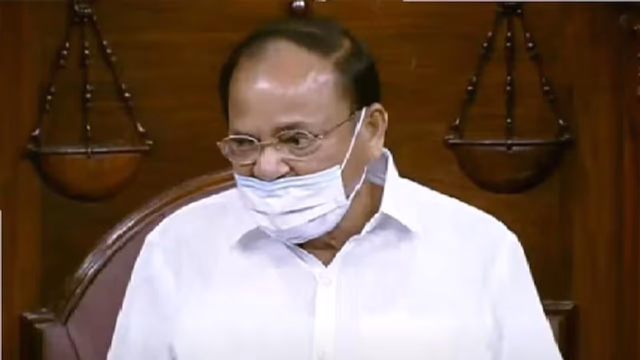 ಸಂಸದರ ವರ್ತನೆ ಹೇಗಿರಬೇಕೆಂದು ಪಕ್ಷಗಳ ಪ್ರಣಾಳಿಕೆಯಲ್ಲಿ ಇರಲಿ ಸಂಸದರ ವರ್ತನೆ ಹೇಗಿರಬೇಕೆಂದು ಪಕ್ಷಗಳ ಪ್ರಣಾಳಿಕೆಯಲ್ಲಿ ಇರಲಿ