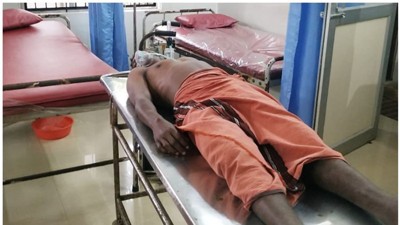 ആദിവാസികളെ തട്ടിക്കൊണ്ടുപോയി മർദ്ദിച്ച കേസിൽ സിപിഎം പ്രവർത്തകർ കീഴടങ്ങി ആദിവാസികളെ തട്ടിക്കൊണ്ടുപോയി മർദ്ദിച്ച കേസിൽ സിപിഎം പ്രവർത്തകർ കീഴടങ്ങി