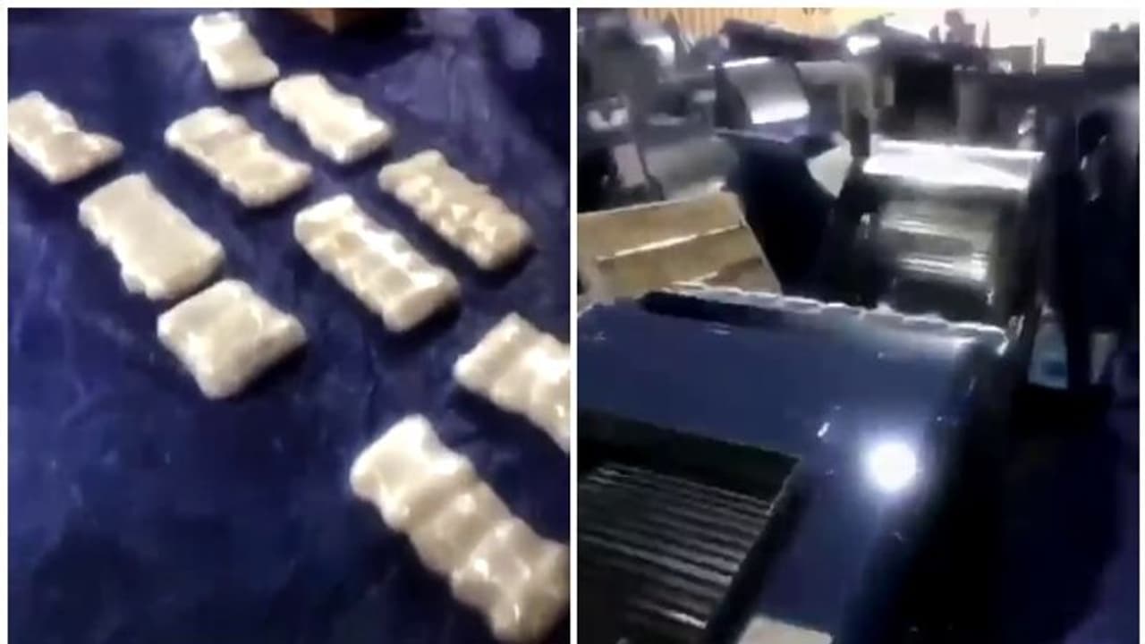 വാട്ടര് കൂളറുകളില് ഒളിപ്പിച്ച് കുവൈത്തിലേക്ക് മയക്കുമരുന്ന് കടത്താനുള്ള ശ്രമം തകര്ത്തു വാട്ടര് കൂളറുകളില് ഒളിപ്പിച്ച് കുവൈത്തിലേക്ക് മയക്കുമരുന്ന് കടത്താനുള്ള ശ്രമം തകര്ത്തു