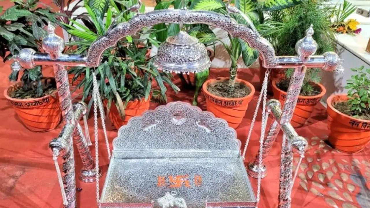 21 kg silver swing installed for Lord Ram in Uttar Pradesh's Ayodhya to celebrate Shravan festival 21 kg silver swing installed for Lord Ram in Uttar Pradesh's Ayodhya to celebrate Shravan festival