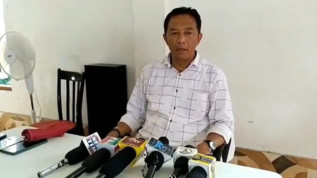 গোর্খা জনমুক্তি মোর্চার নেতা গুরুংই, মানলেন বিনয় তামাং