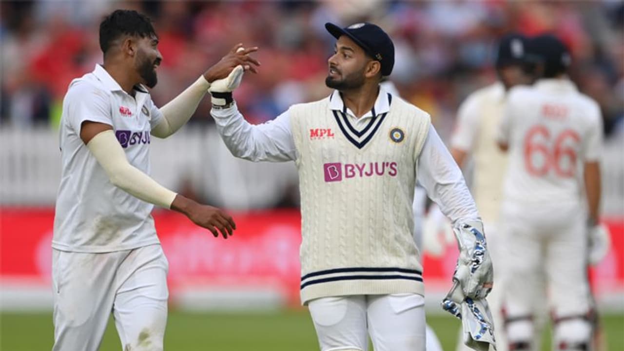 റിവ്യൂ എടുക്കണമെന്ന് സിറാജ്, വേണ്ടെന്ന് പന്ത്; പൊട്ടിച്ചിരിച്ച് കോലി രസകരമായ വീഡിയോ കാണാം