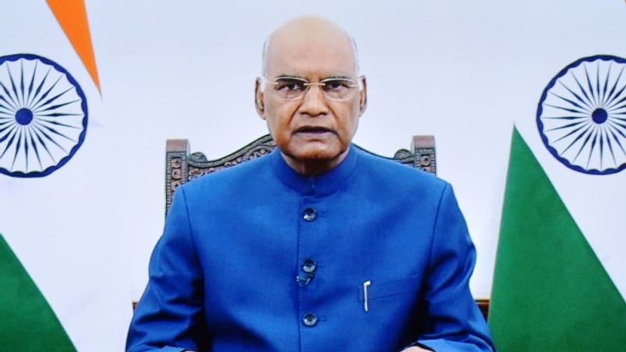 സാമ്പത്തിക മേഖലയിലെ പ്രതിസന്ധി താത്കാലികം; സ്വാതന്ത്ര്യ ദിനാഘോഷത്തിൽ കൊവിഡ് നിയന്ത്രണം പാലിക്കണം: രാഷ്ട്രപതി സാമ്പത്തിക മേഖലയിലെ പ്രതിസന്ധി താത്കാലികം; സ്വാതന്ത്ര്യ ദിനാഘോഷത്തിൽ കൊവിഡ് നിയന്ത്രണം പാലിക്കണം: രാഷ്ട്രപതി