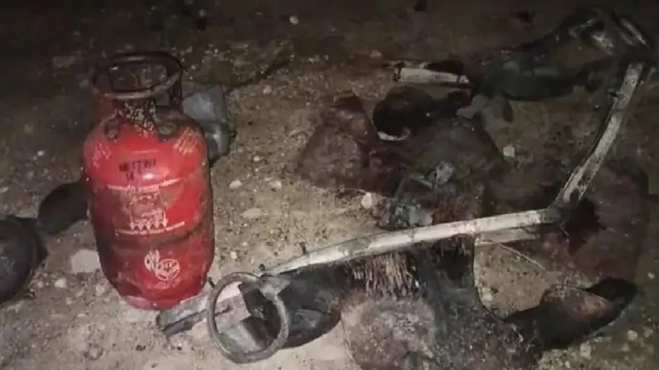 Mumbai: Cylinder blast injures at least 15 in Dharavi, 5 in critical stage Mumbai: Cylinder blast injures at least 15 in Dharavi, 5 in critical stage