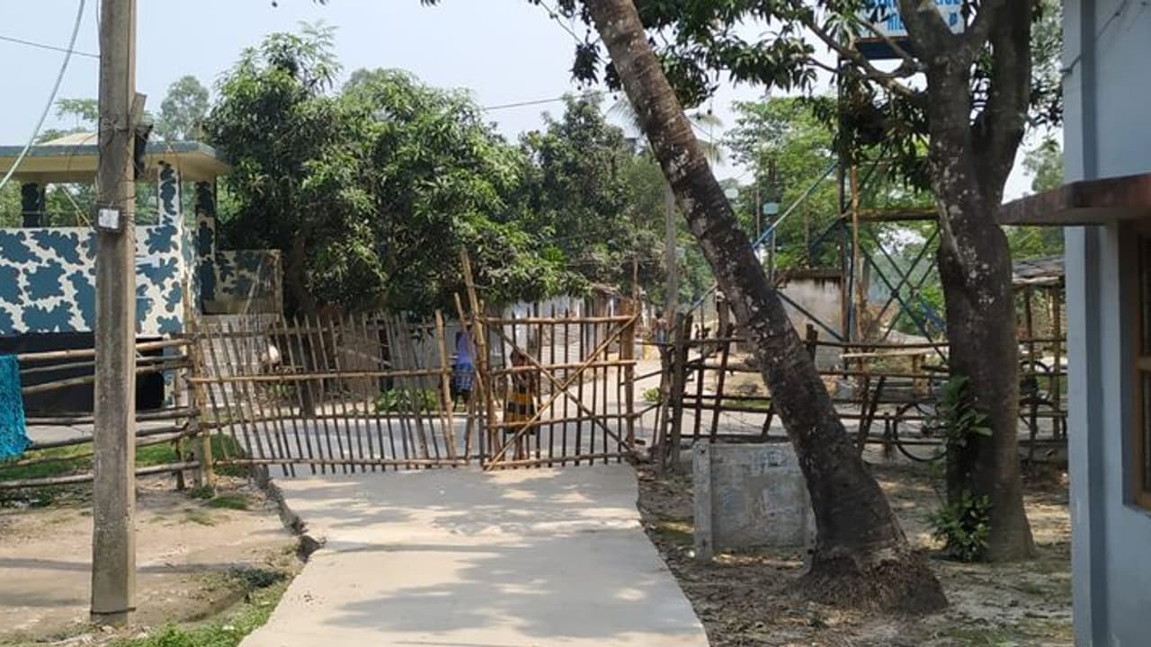 ৭৫ বছর কেটে গিয়েছে, স্বাধীনতার মানে জানে না ১৪টি গ্রামের ১০ হাজার বাসিন্দা