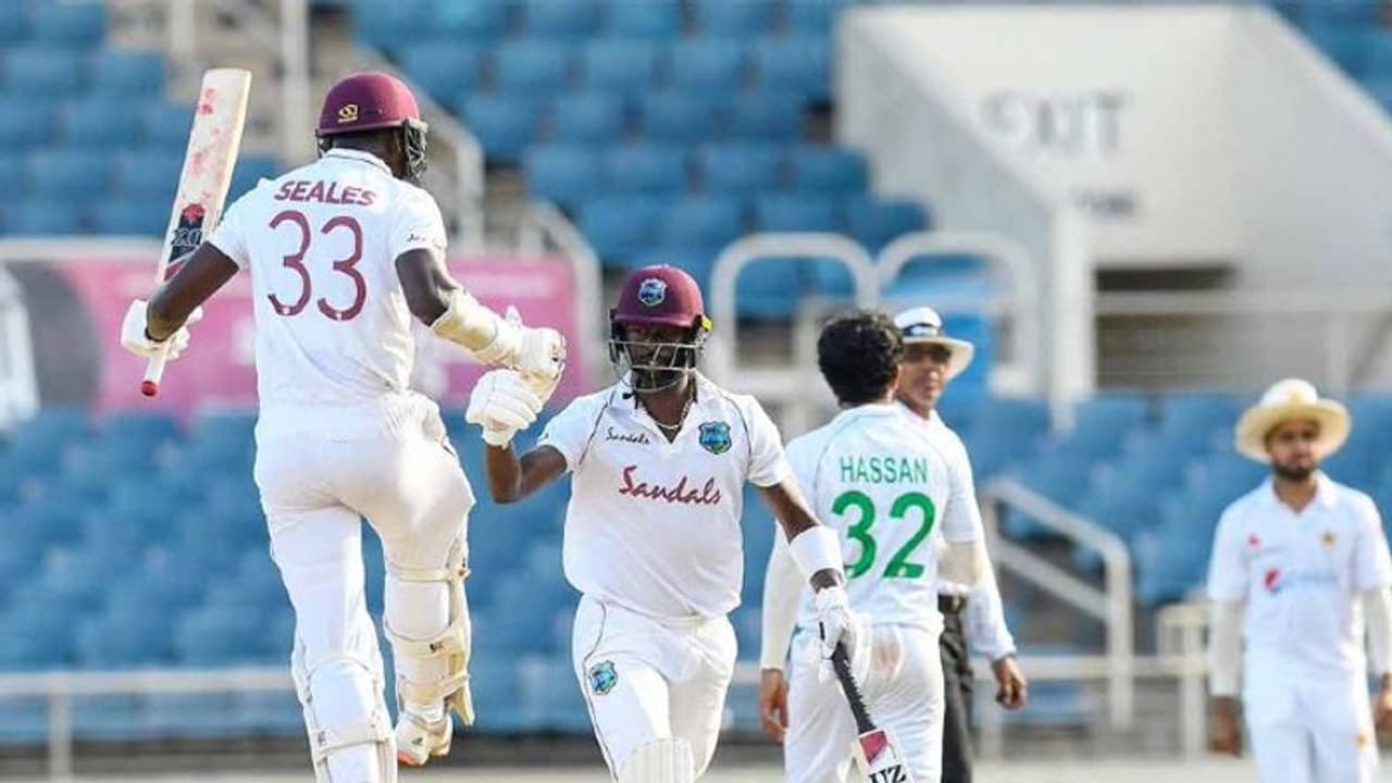 അവസാന വിക്കറ്റില്‍ ത്രസിപ്പിക്കുന്ന ജയം; പാകിസ്ഥാനെതിരായ ആദ്യ ടെസ്റ്റ് വെസ്റ്റ് ഇന്‍ഡീസിന്
