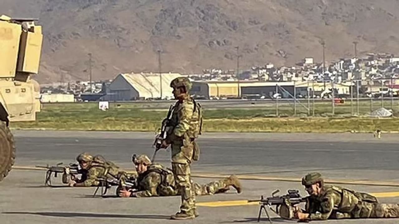 తాలిబన్లకు షాక్: చారికర్ ప్రాంతాన్ని స్వాధీనం చేసుకొన్న ఆఫ్ఘన్ సైన్యం తాలిబన్లకు షాక్: చారికర్ ప్రాంతాన్ని స్వాధీనం చేసుకొన్న ఆఫ్ఘన్ సైన్యం