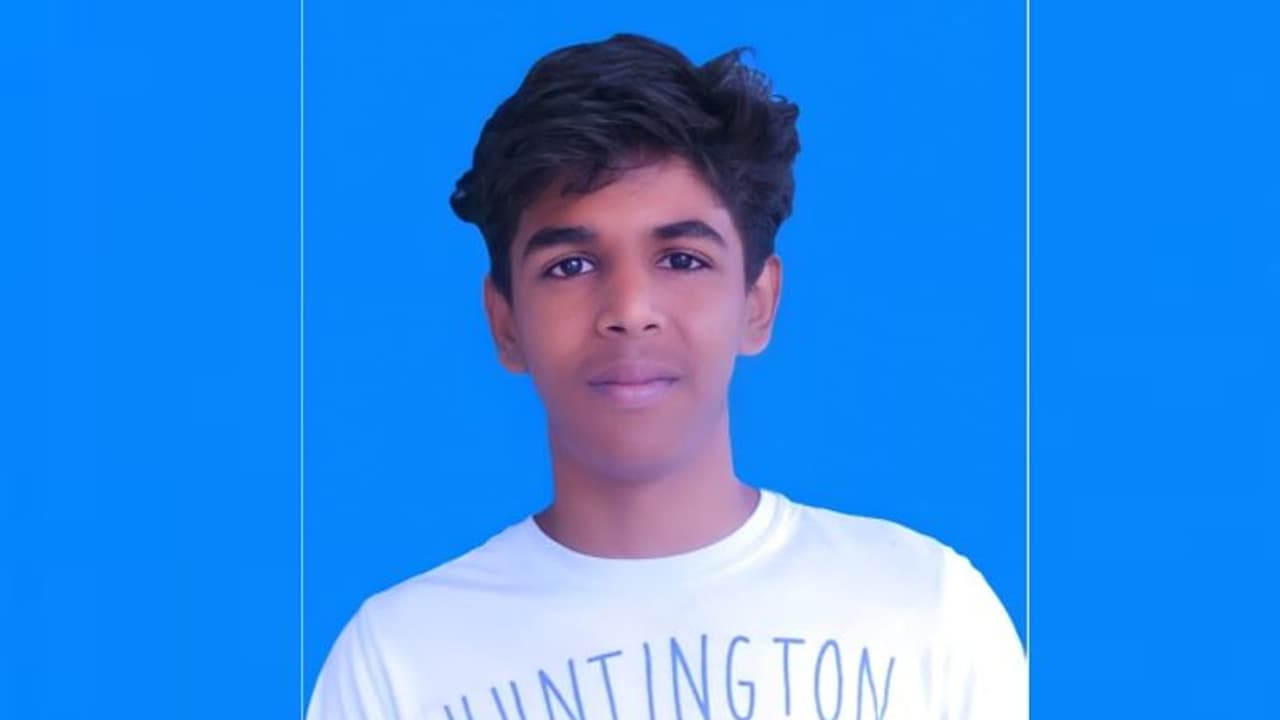 താമരശ്ശേരിയിൽ പുഴയില് കുളിക്കാനിറങ്ങിയ പതിനാറുകാരന് മുങ്ങിമരിച്ചു താമരശ്ശേരിയിൽ പുഴയില് കുളിക്കാനിറങ്ങിയ പതിനാറുകാരന് മുങ്ങിമരിച്ചു