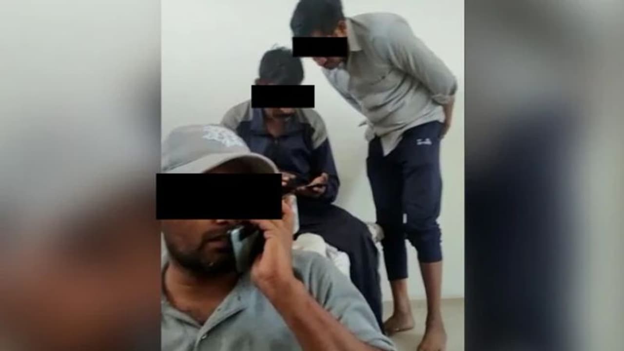 'അഫ്ഗാനിൽ കുടുങ്ങിയ മകനെ രക്ഷിക്കണം'; പ്രധാനമന്ത്രിയോട് അപേക്ഷിച്ച് മാതാപിതാക്കൾ 'അഫ്ഗാനിൽ കുടുങ്ങിയ മകനെ രക്ഷിക്കണം'; പ്രധാനമന്ത്രിയോട് അപേക്ഷിച്ച് മാതാപിതാക്കൾ