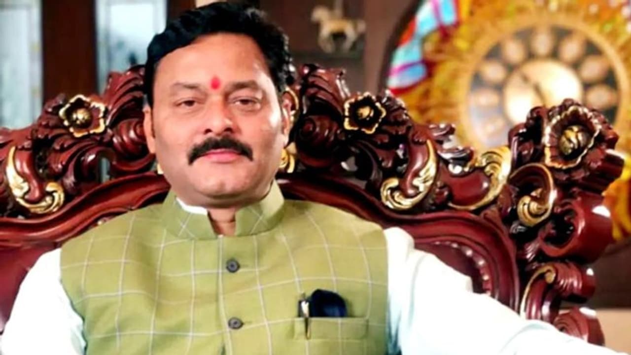 ये क्या बोल गए बीजेपी विधायक, 'वैक्सीन से कोई नपुसंक नहीं होता, मैंने 4 महीने तक लगातार ट्राई किया' ये क्या बोल गए बीजेपी विधायक, 'वैक्सीन से कोई नपुसंक नहीं होता, मैंने 4 महीने तक लगातार ट्राई किया'