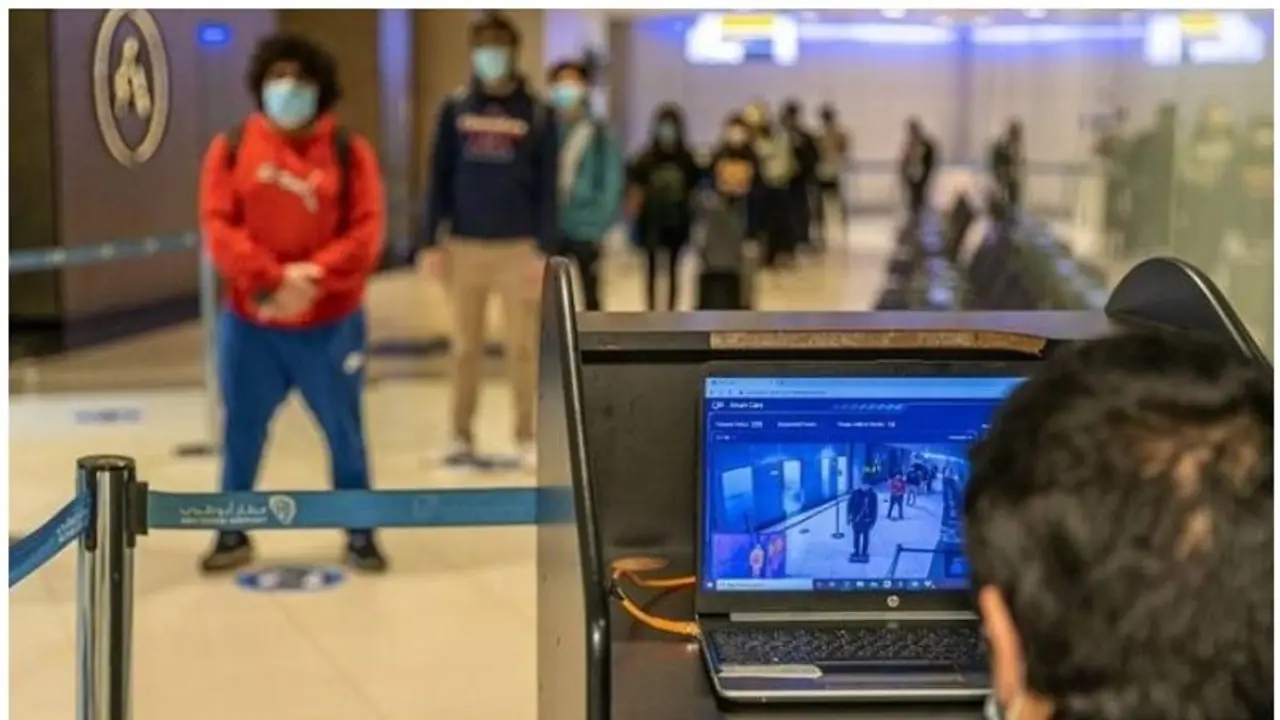 എഴുപത് രാജ്യങ്ങളില് നിന്നുള്ളവര്ക്ക് ഓണ് അറൈവല് വിസ പ്രഖ്യാപിച്ച് അബുദാബി എഴുപത് രാജ്യങ്ങളില് നിന്നുള്ളവര്ക്ക് ഓണ് അറൈവല് വിസ പ്രഖ്യാപിച്ച് അബുദാബി