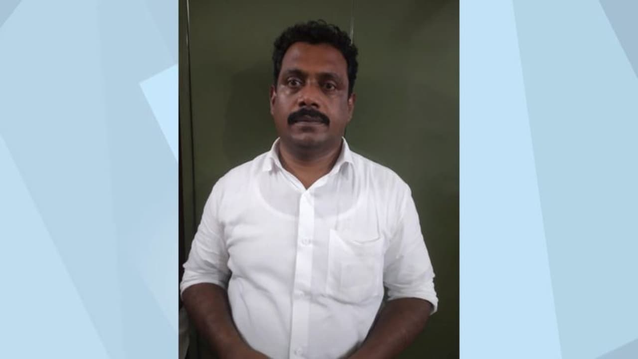 ട്രാവൽ ഏജൻസിയുടെ ജനറൽ മാനേജരെ തട്ടിക്കൊണ്ടുപോയി പണം തട്ടാന് ശ്രമം, ഒരാൾ അറസ്റ്റിൽ ട്രാവൽ ഏജൻസിയുടെ ജനറൽ മാനേജരെ തട്ടിക്കൊണ്ടുപോയി പണം തട്ടാന് ശ്രമം, ഒരാൾ അറസ്റ്റിൽ