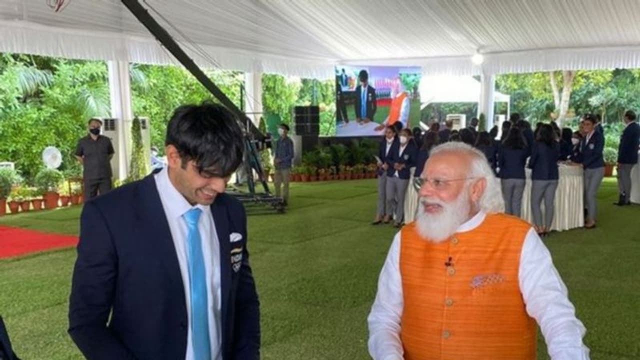 shine on field: ಚಿನ್ನದ ಹುಡುಗನ ಮತ್ತೆ ಕೊಂಡಾಡಿದ ಪ್ರಧಾನಿ ನರೇಂದ್ರ ಮೋದಿ