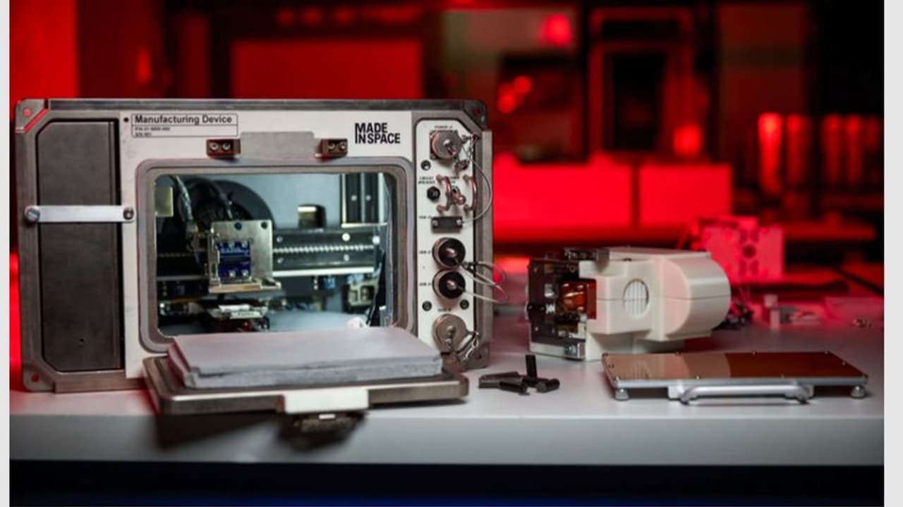 NASA tests 3D printer which uses Moon dust as construction material NASA tests 3D printer which uses Moon dust as construction material