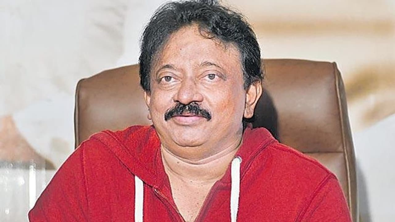 చైతు సమంత విడాకులు: విడాకులను వేడుక చేసుకోవాలి.. ఎందుకంటే.. వర్మ ట్వీట్ వైరల్ చైతు సమంత విడాకులు: విడాకులను వేడుక చేసుకోవాలి.. ఎందుకంటే.. వర్మ ట్వీట్ వైరల్