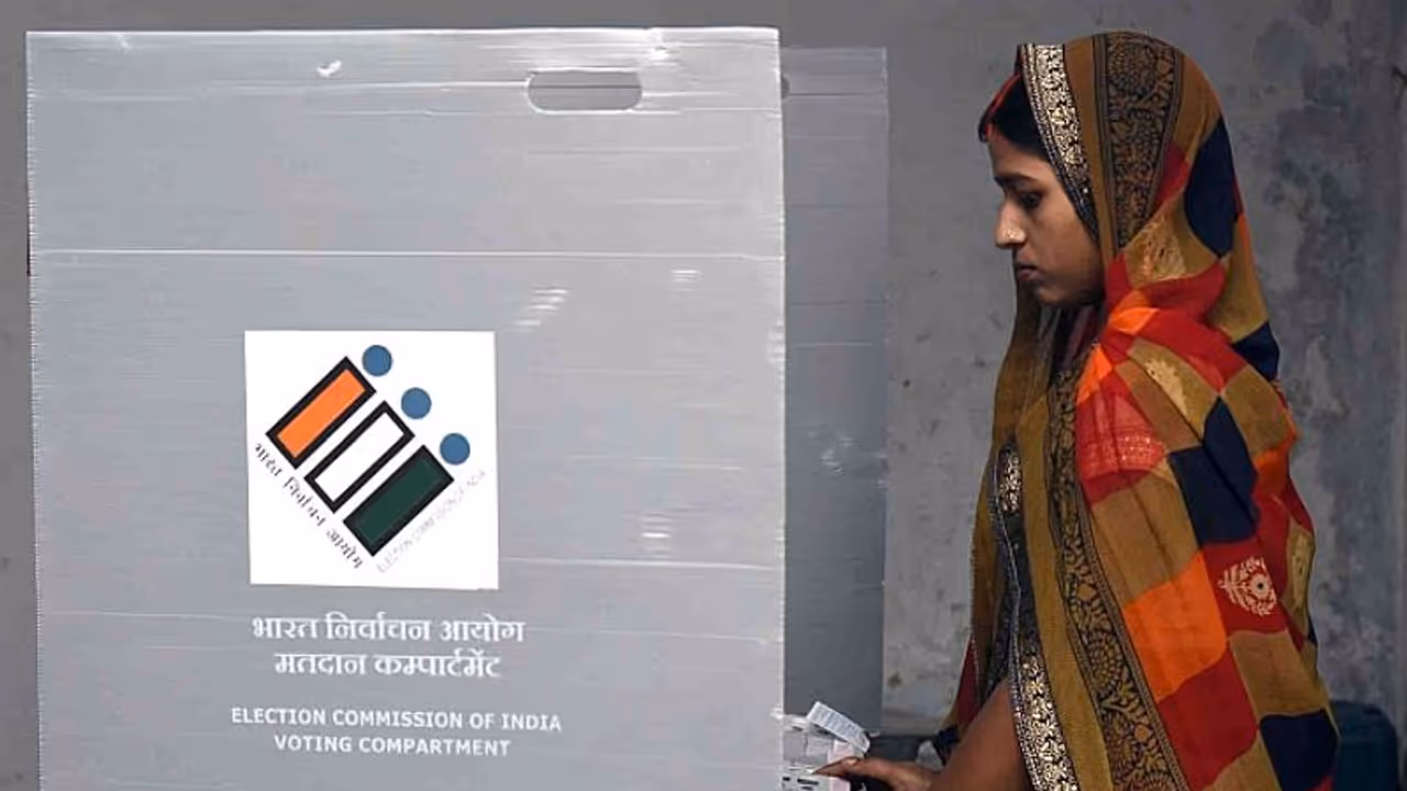 Asianet News Mood of the Voters survey: Brahmins, non Yadav OBCs back BJP in UP election 2022?