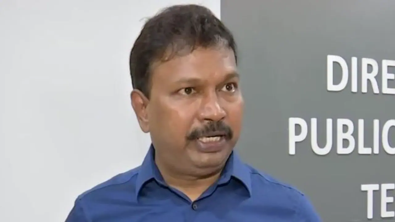 దేశంలో పెరుగుతున్న కరోనా కేసులు.. వచ్చే 3 నెలలు కీలకం, ఫోర్త్ వేవ్పై తెలంగాణ డీహెచ్ వ్యాఖ్యలు దేశంలో పెరుగుతున్న కరోనా కేసులు.. వచ్చే 3 నెలలు కీలకం, ఫోర్త్ వేవ్పై తెలంగాణ డీహెచ్ వ్యాఖ్యలు