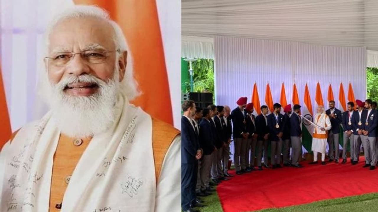 ഒളിംപിക്സ് താരങ്ങള് ഒപ്പിട്ട 'ഗാംച' ധരിച്ച് മോദി; വൈറലായി ചിത്രങ്ങള് ഒളിംപിക്സ് താരങ്ങള് ഒപ്പിട്ട 'ഗാംച' ധരിച്ച് മോദി; വൈറലായി ചിത്രങ്ങള്