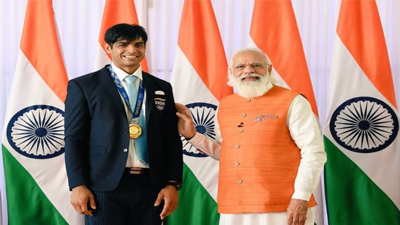 ರಾಷ್ಟ್ರೀಯ ಕ್ರೀಡಾ ಪ್ರಶಸ್ತಿ ಪ್ರಕಟ; ನೀರಜ್ ಚೋಪ್ರಾ, ರವಿ ದಹಿಯಾ ಸೇರಿ 12 ಮಂದಿಗೆ ಖೇಲ್ ರತ್ನ! ರಾಷ್ಟ್ರೀಯ ಕ್ರೀಡಾ ಪ್ರಶಸ್ತಿ ಪ್ರಕಟ; ನೀರಜ್ ಚೋಪ್ರಾ, ರವಿ ದಹಿಯಾ ಸೇರಿ 12 ಮಂದಿಗೆ ಖೇಲ್ ರತ್ನ!