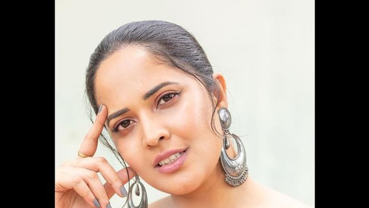 అనసూయకు మెగా ఆఫర్,మామూలుగా లేదుగా అనసూయకు మెగా ఆఫర్,మామూలుగా లేదుగా