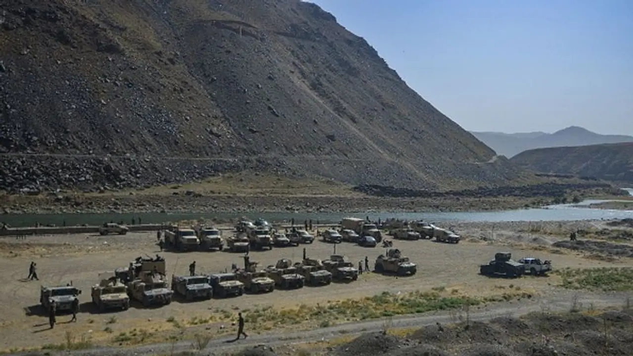 ಪಂಚ ಸಿಂಹಗಳ ಈ ನಾಡಲ್ಲಿ ತಾಲಿಬಾನಿಗಳ ಆಟ ನಡೆಯಲ್ಲ..! ಇತಿಹಾಸವೇ ಇದೆ ಪಂಚ ಸಿಂಹಗಳ ಈ ನಾಡಲ್ಲಿ ತಾಲಿಬಾನಿಗಳ ಆಟ ನಡೆಯಲ್ಲ..! ಇತಿಹಾಸವೇ ಇದೆ